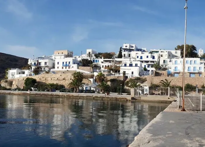 Katerina Adamantas (Milos)