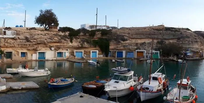 Katerina Pensión Adamantas (Milos)