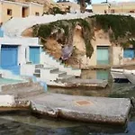 Katerina בית הארחה אדאמאס